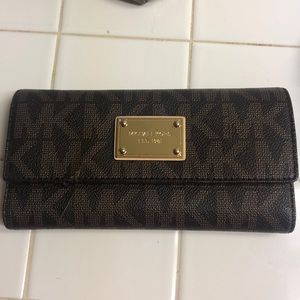 MK wallet